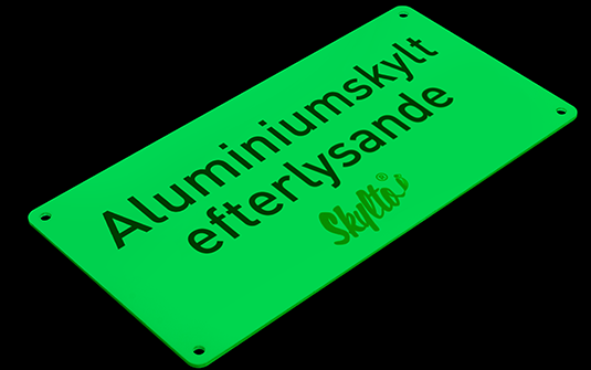 Efterlysande, självlysande, fluorescerande aluminiumskyltar i mörker.