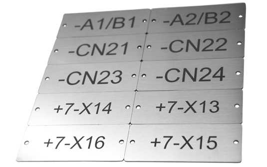 Billiga lasergraverade metallskyltar i rostfritt syrafast stål.